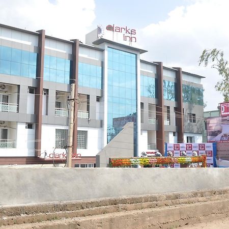 คล้าร์ก อินน์ พาคลโกฏ Hotel Bagalkot ภายนอก รูปภาพ